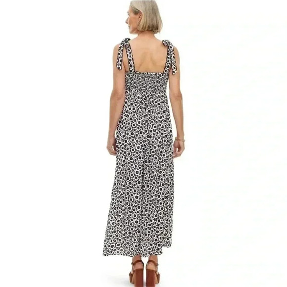 NWT Women's Smocked Tie Strap Neutral
Poppy Midi Dress - DVF for Target XXS - Picture 3 of 8